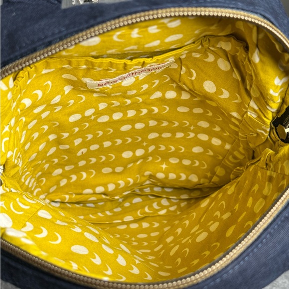 Red Clothes Pin Floral Women's Sling Bag - Picture 6 of 9